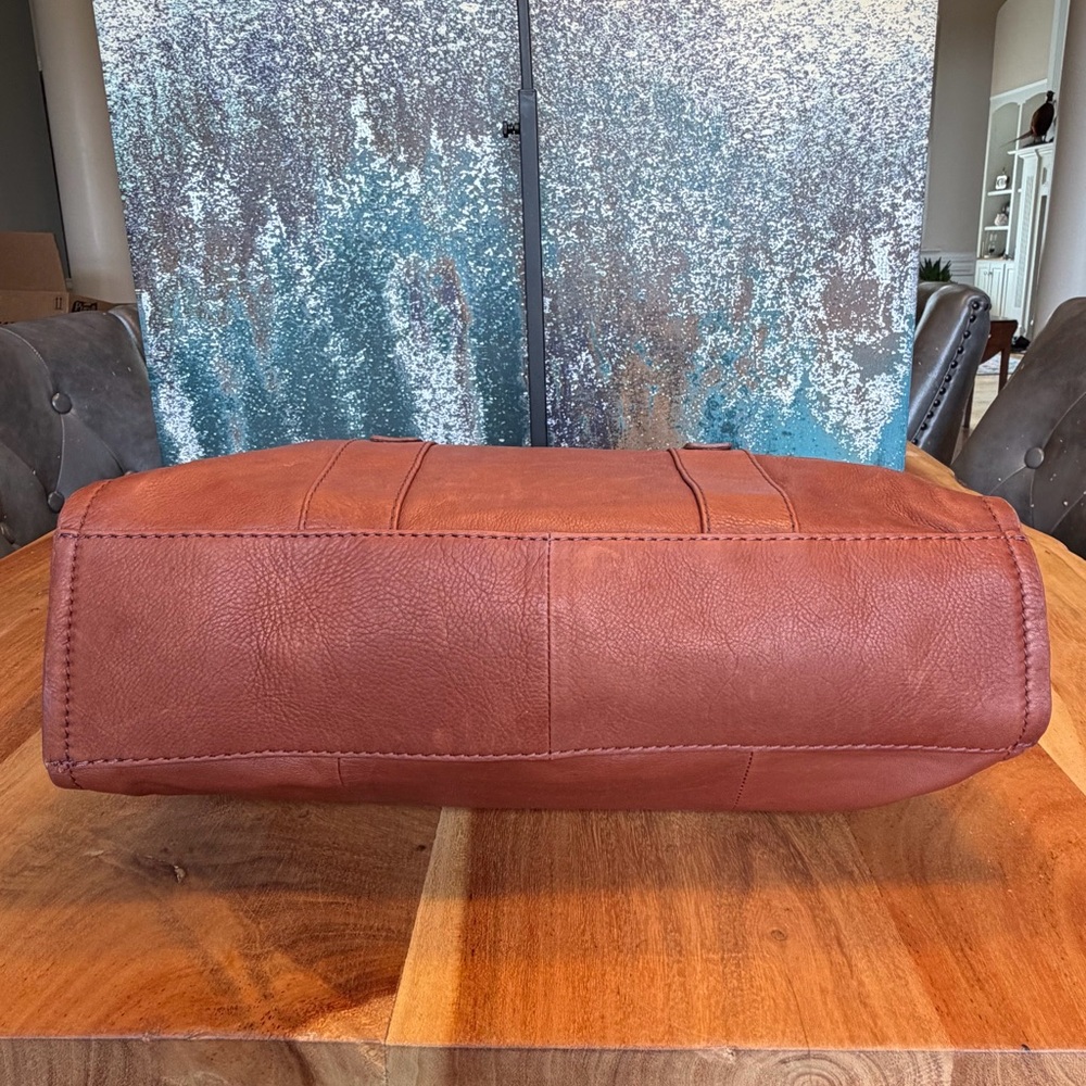 American Leather Co. Brandy Leather Tote- NWT’s - Picture 9 of 15